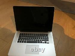 Apple MacBook Pro 15.4, i7 @ 2.2GHz, 256GB SSD, 16GB RAM, DAMAGED SCREEN