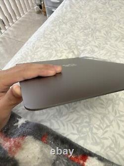 Apple MacBook Pro A2251 OEM Screen Replacements MINT CONDITION