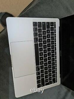Apple Macbook Pro 2017 13 Flexigate Issue with screen