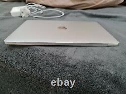 Apple Macbook Pro 2017 13 Flexigate Issue with screen