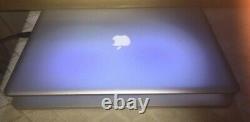 MacBook Pro 17 early 2011, 2.3 ghz core i7 8gb ram 500 gb hd matte screen