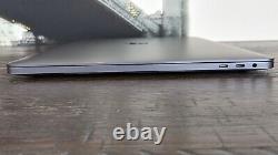 MacBook Pro 2019 (16) i9 2.3GHz/64GB RAM/1TB SSD/AMD 550M /Space Gray/A2141