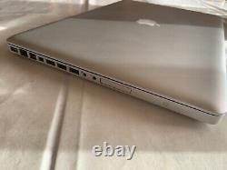 Macbook pro 17 2.5GHz i7 Quad Core 16GB 1TB SSD Matte Screen